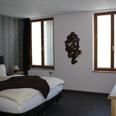 Hotel De La Gare Monthey Buitenkant foto