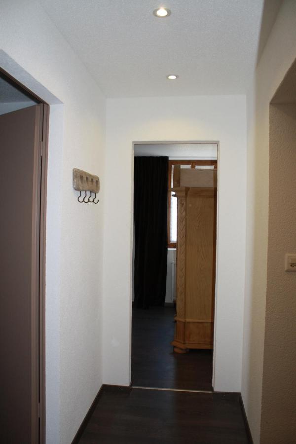 Hotel De La Gare Monthey Buitenkant foto