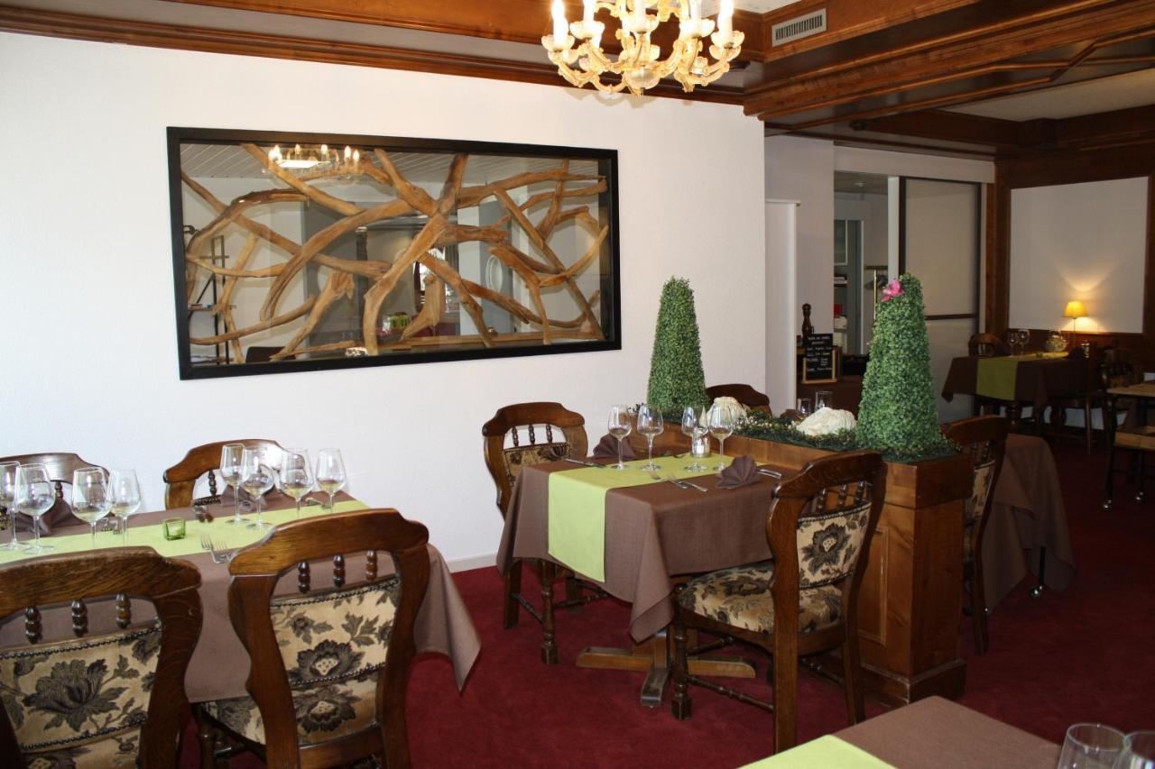 Hotel De La Gare Monthey Buitenkant foto